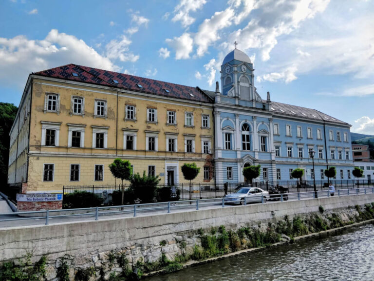 ´Two schools under one roof´ - ethnically divided gymnasium in Travnik, Bosnia and Hercegovina