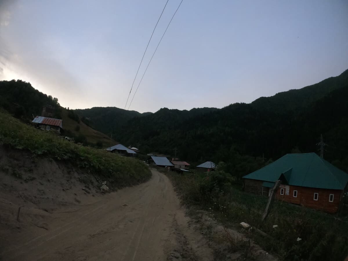 Entrance of the Lalkholi village