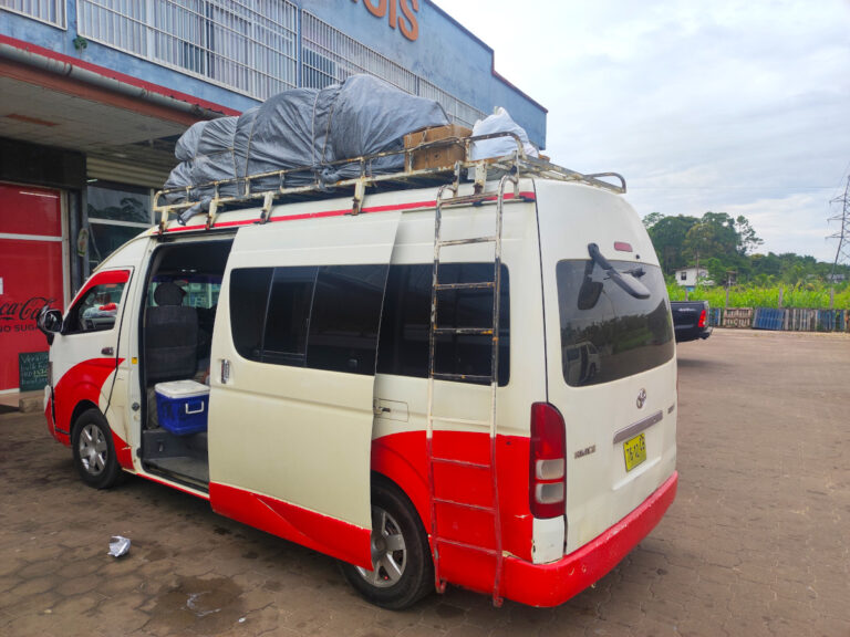 Private minivan in Suriname