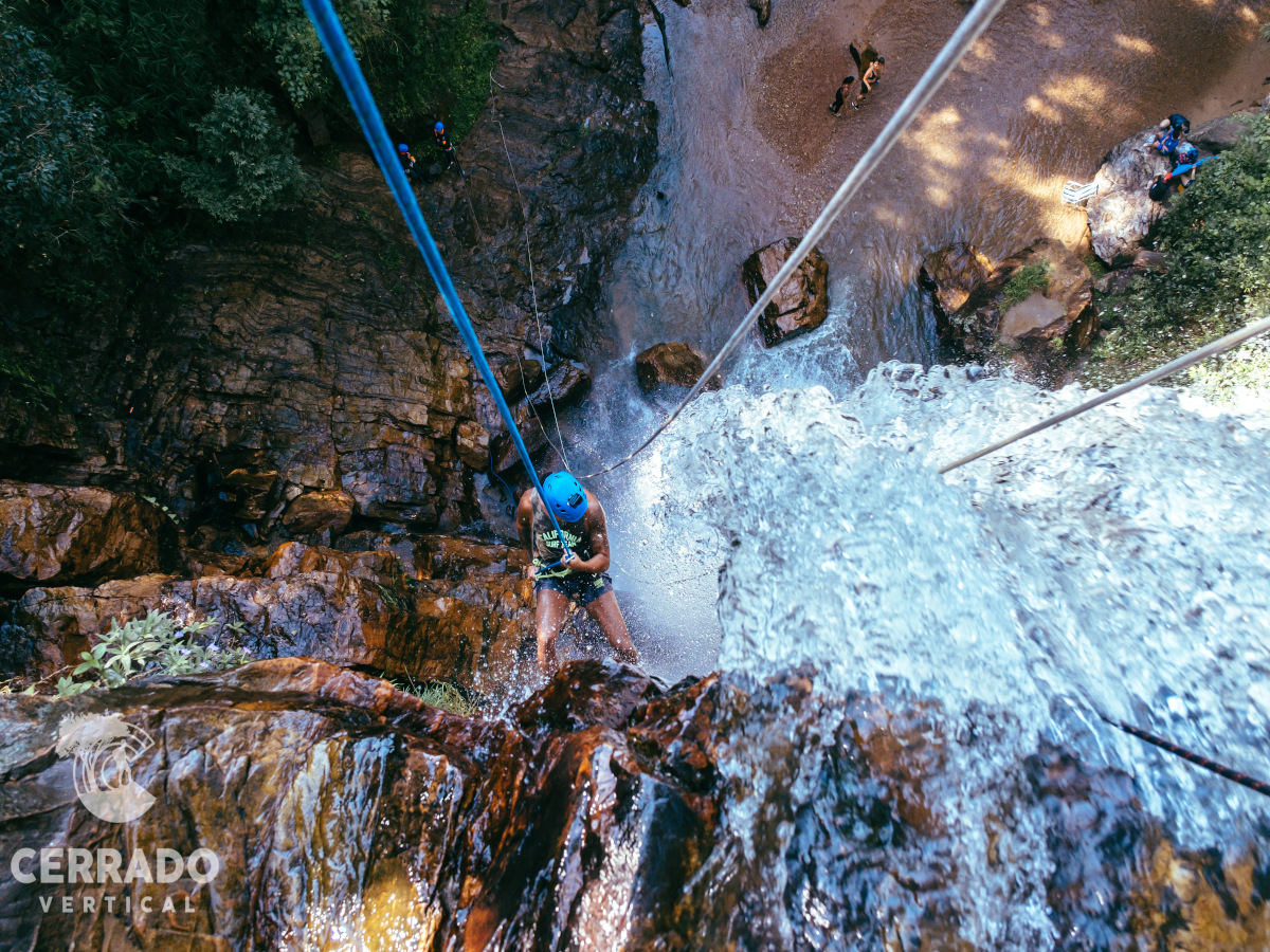 Man doing abseiling on Cachoeira do Tororo in Brazil