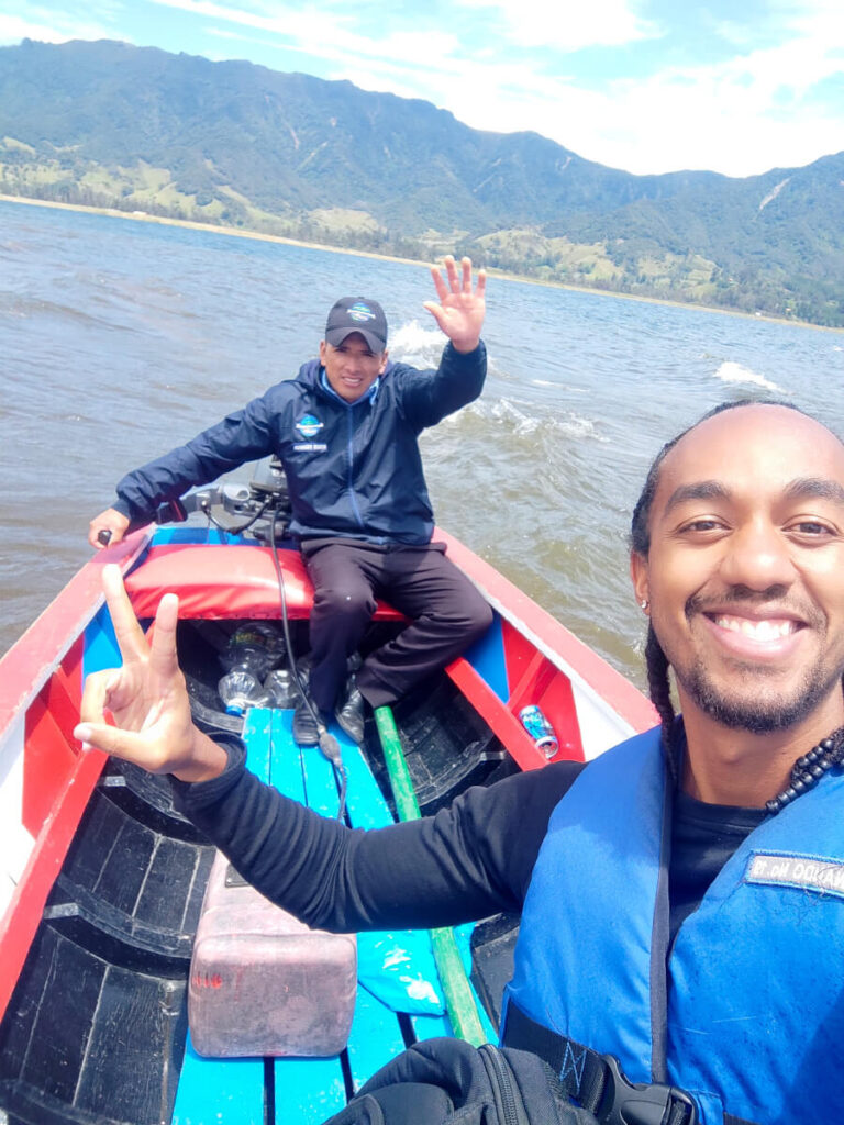 Guided tour in the La Cocha Lake, Colombia