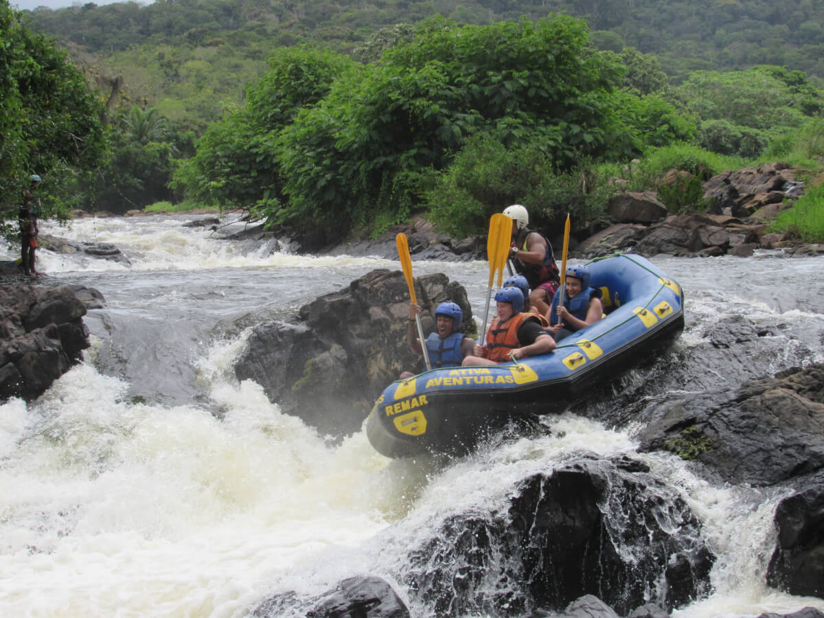 People rafting in Taboquinhas, Brazil