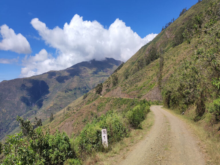 Hiking trail that connects Capuliyoc and San Pedro de Cachora