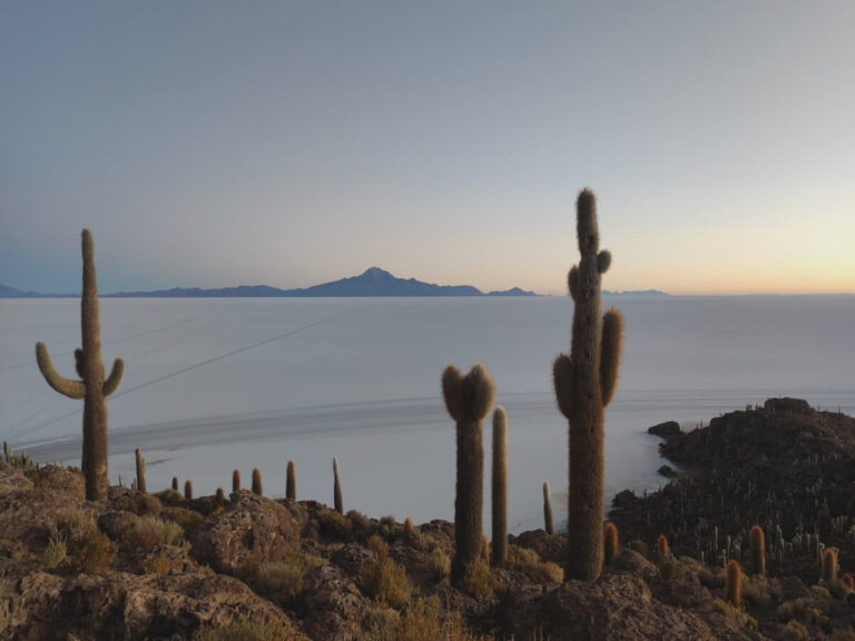 Sunrise at the Salar de Uyuni